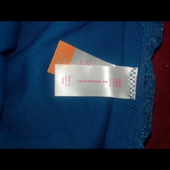 Bikini - Picture 5 of 5